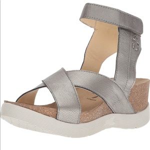 FLY London Women’s Weel117fly Sandal